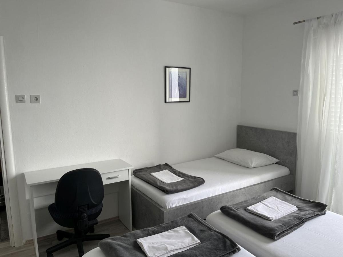 פודאצה Apartments Gaspar מראה חיצוני תמונה