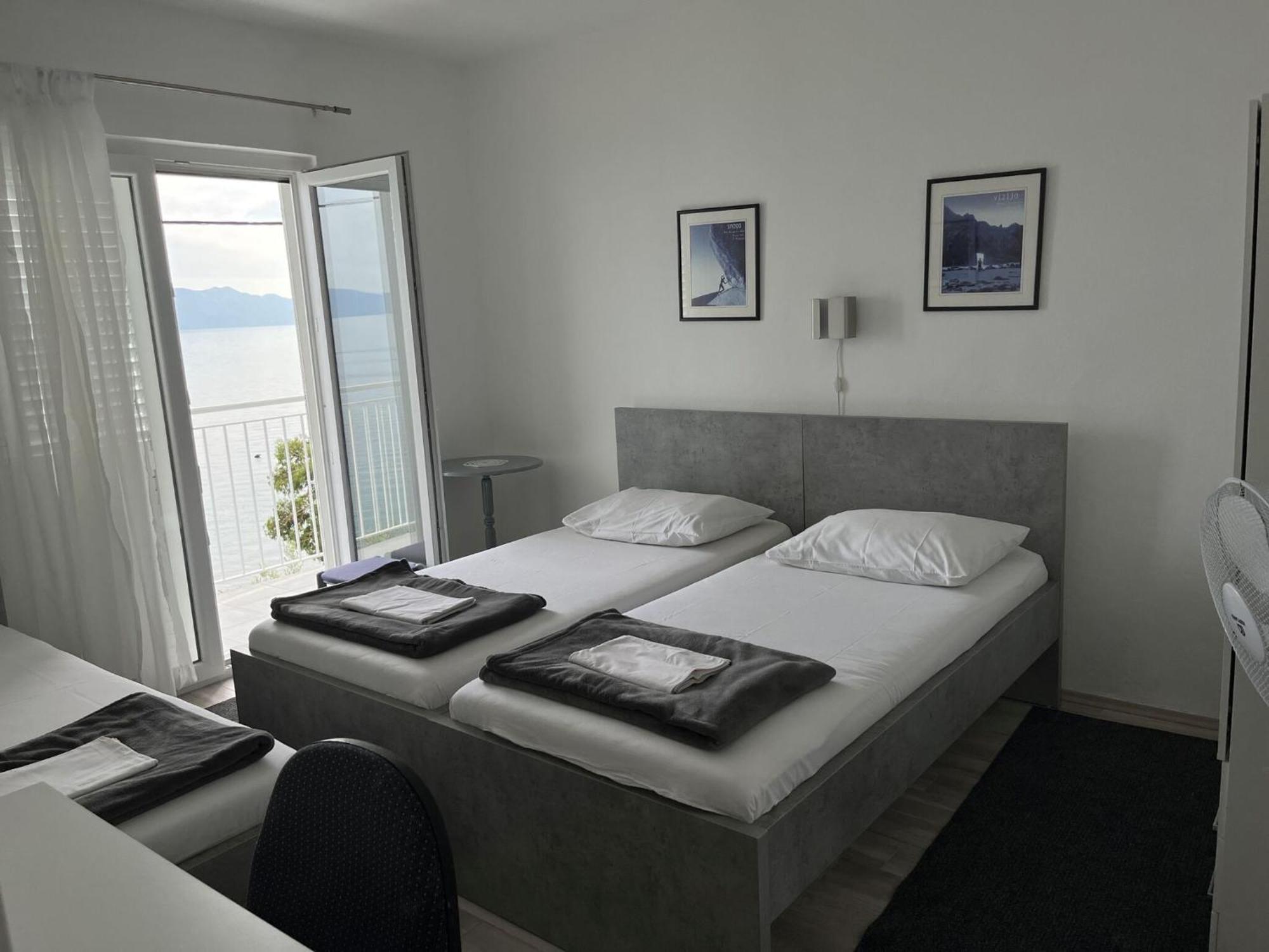 פודאצה Apartments Gaspar מראה חיצוני תמונה